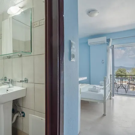 ゲストハウス Giorgio Studios-apartments 2 3*