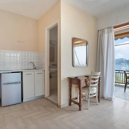 ゲストハウス Giorgio Studios-apartments 2 3*