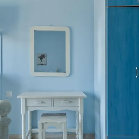 Giorgio Studios-apartments 2 3* ニキアナ