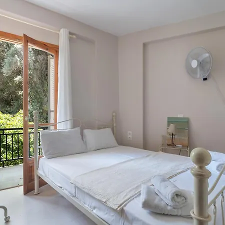 ゲストハウス Giorgio Studios-apartments 2 3*