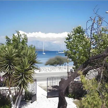 Giorgio Studios-apartments 2 Konukevi Nikiana
