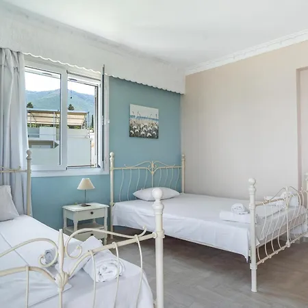 Giorgio Studios-apartments 2 Konukevi Nikiana