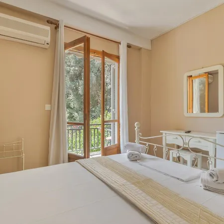 Giorgio Studios-apartments 2 3* 尼基亚娜